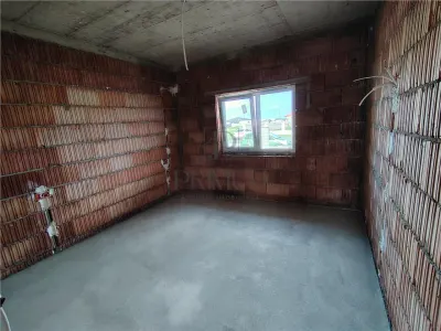 CASA INDIVIDUALA - ZONA BUNA - COMPARTIMENTARE EXCELENTA - foto 7