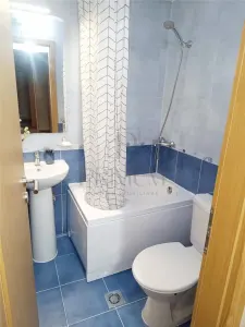 LIPOVEI - DECOMANDAT - 4 CAM - ETAJ 1 - 2 BALCOANE - BOXA - ZONA LINISTITA - foto 13