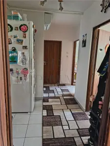 Girocului- centrala proprie- decomandat- etaj intermediar - foto 4