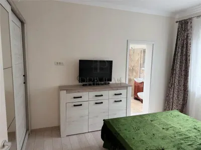Duplex mobilat - curte amenajata - toate utilitatile - foto 7
