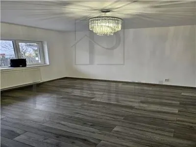 Modern - 2 Camere - Decomandat - Parter inalt - Centrala proprie - foto 2
