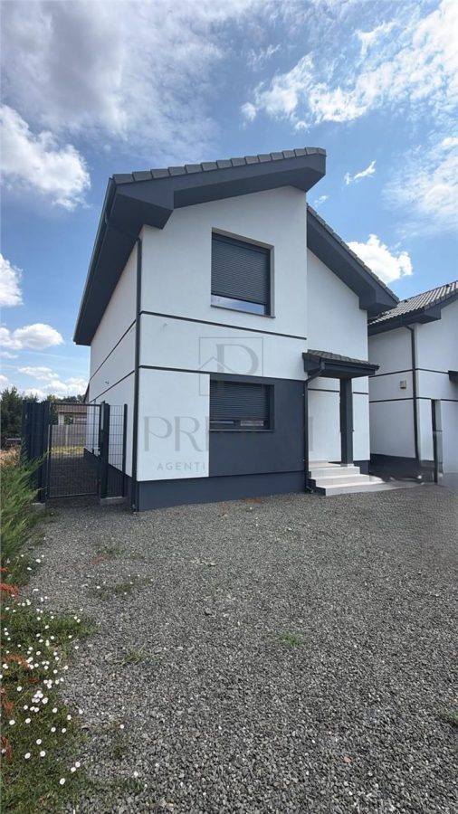 Duplex, finisaje premium - separat prin casa scarii - Mosnita Noua