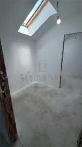 Duplex, finisaje premium - separat prin casa scarii - foto 9