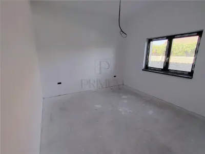 CASA INDIVIDUALA CU GARAJ - ASFALT - foto 3