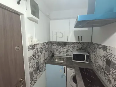 Garsoniera-Etaj intermediar-Ac-Renovata - foto 4