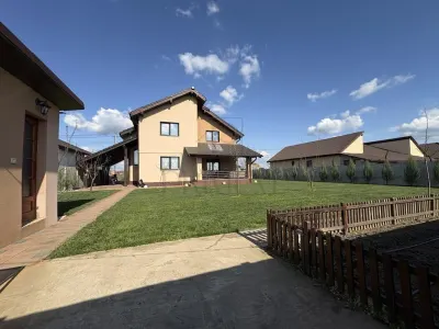 Sag- pozitie excelenta- mobilat si utilat premium- piscina exterioara - foto 2