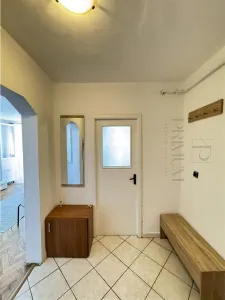 CETATII - 2 CAMERE - LIFT - CENTRALA PROPRIE - SPATIOS - IDEAL INVESTITIE - foto 3