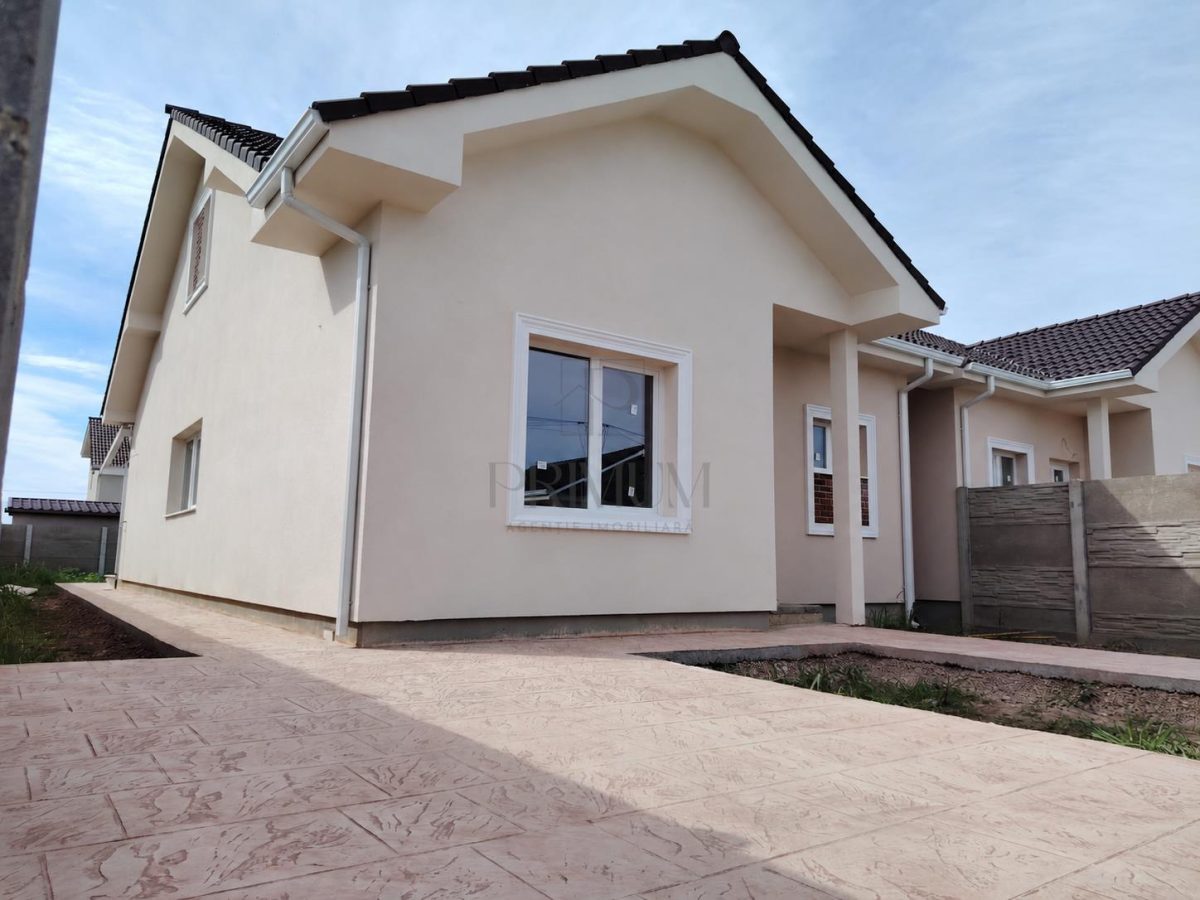 Oportunitate - Duplex modern aproape de Timisoara - despartit prin baie - Urseni