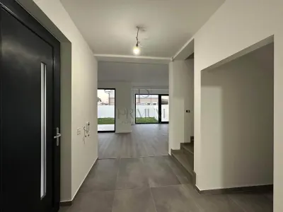 Duplex modern - asfalt - living mare - bucatarie inchisa - foto 3