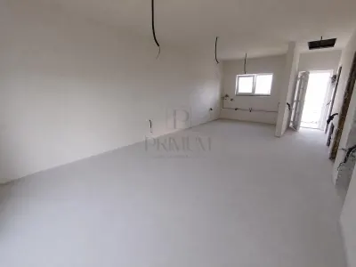 Duplex pe plan - canalizare - compartimentare practica - foto 4