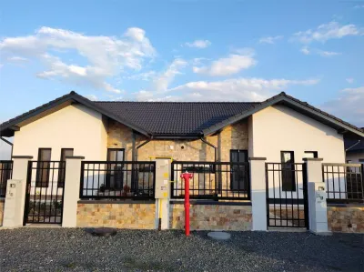 Duplex finalizat - mutare imediata - 4 camere - Mosnita Noua