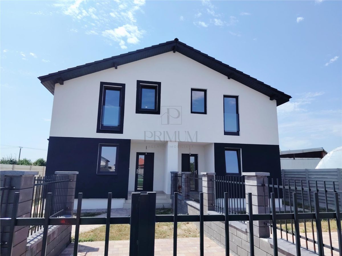 DUPLEX SPATIOS - ZONA CENTRALA - BALCON - Mosnita Noua