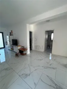 Sanmihaiul Roman- mobilat si utilat- toate utilitatile - foto 2