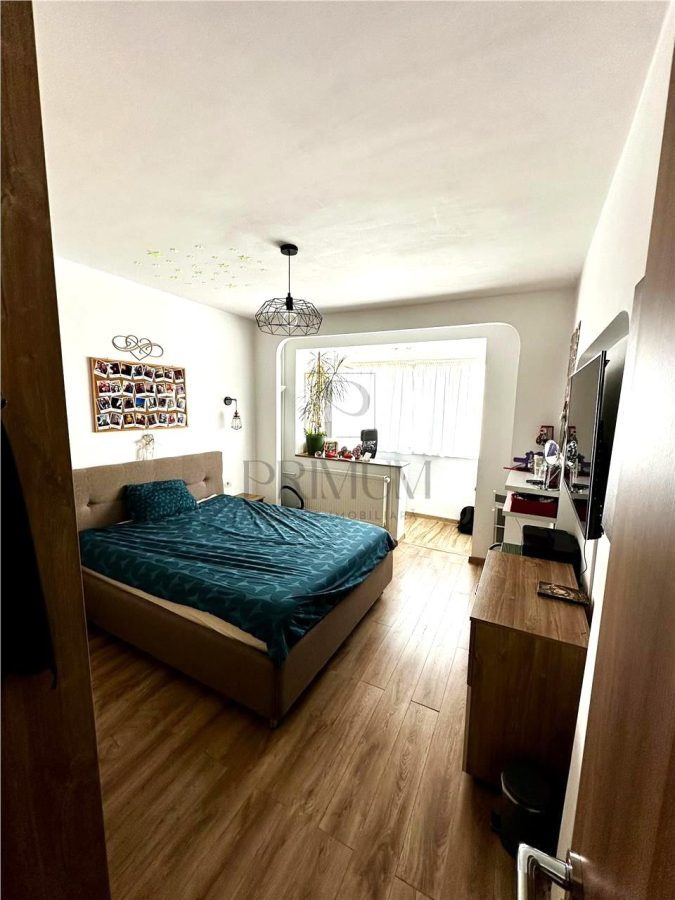 CIRCUMVALATIUNII - LIFT - 4 CAMERE - RENOVAT - 2 BAI - 2 BALCOANE - CENTRALA PROPRIE - CLIMA - BOXA CF - Timisoara