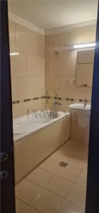 BUZIASULUI - 3 CAM - BLOC NOU - ETAJ 5 LIFT - CENTRALA PROPRIE - CLIMA - foto 4