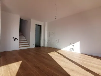 Duplex modern - design deosebit - zona foarte buna - 3 dormitoare - foto 22