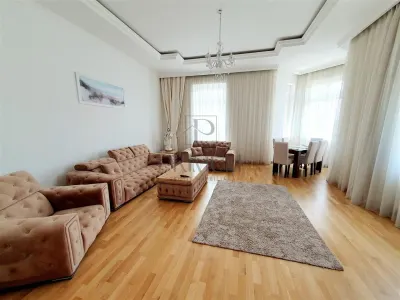 NEPTUN | 3 CAM | 2 BAI | RENOVAT - MOBILAT PREMIUM | CURTE | ARHITECTURAL | - Timisoara