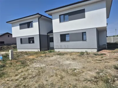 DUPLEX DESPARTIT - SUPRAFETE MARI - ZONA EXCELENTA - foto 1