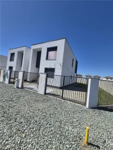 DUPLEX SUPERB - DESPARTIT - ZONA EXCELENTA - foto 2