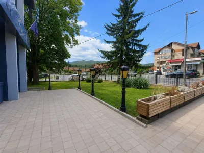 Spatiu de inchiriat generos centru Talmaciu - foto 2