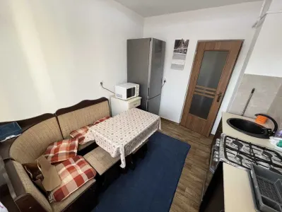Apartament cu 3 Camere, decomandat, Cetate, Mercur, 2 bai,boxa - Alba Iulia