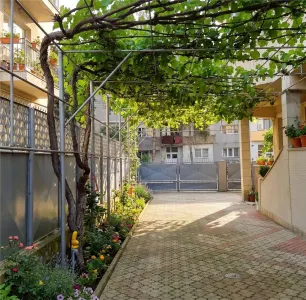 Casa 280 mp | Teren 300 mp | Garaj | Burdujeni | Suceava (C-4002) - Suceava
