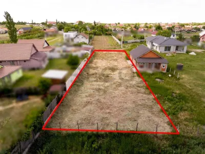RECO Teren intravilan de vanzare Biharia , 609 mp - foto 2