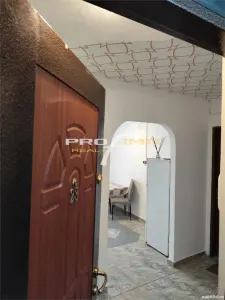 Zona Dacia, apartament decomandat 2 camere (62 mp),cu doua bai, etaj 4 - foto 2
