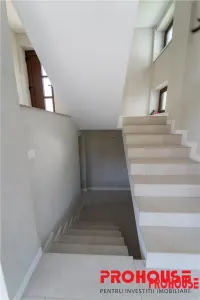 Luncani- vila noua- proiect deosebit langa padure! - foto 10