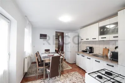 RECO Casa cu 4 camere in Burzuc - foto 2
