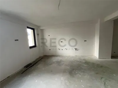 RECO Apartament cu 3 camere, ultracentral, NOU, parter - foto 14