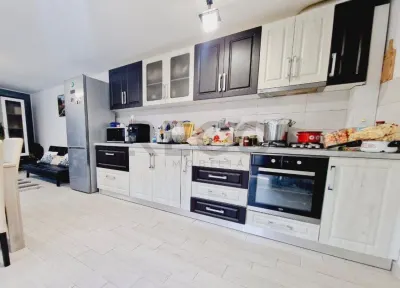 RECO Casa cu etaj in zona centrala, Oradea - foto 2