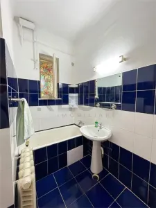 RECO Apartament spatios cu 3 camere, tavan inalt, zona Republicii – ideal pentru familie sau investitie - foto 4