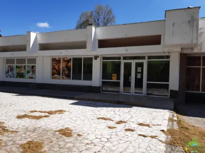 Vanzare spatiu comercial Moinesti 550 mp+teren 1000mp - Moinesti