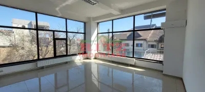 Spatiu comercial de inchiriat S-250-400 mp,zona centrala - foto 5
