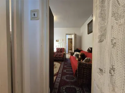 Vanzare 2 camere , Zona Bobalna - foto 4