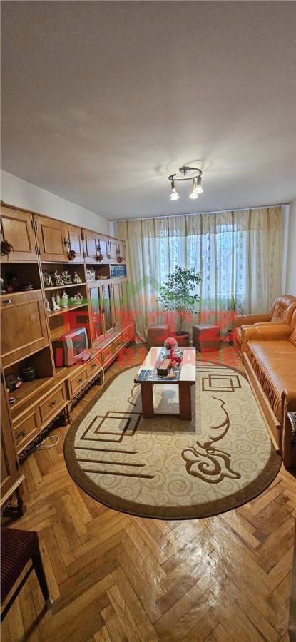 APARTAMENT 3 CAMERE CENTRAL - Caracal