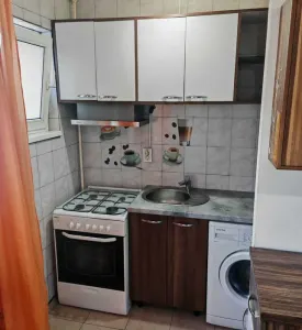 Apartament 2 camere Podu Ros, etajul 3 - foto 2