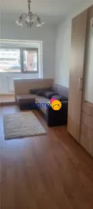 Închiriere, Centru Iasi, apartament 3 camere decomandat, renovat - foto 2