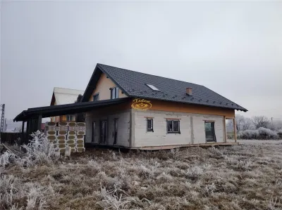 Casa de locuit la rosu (Zencani, mun. Toplita) - Toplita