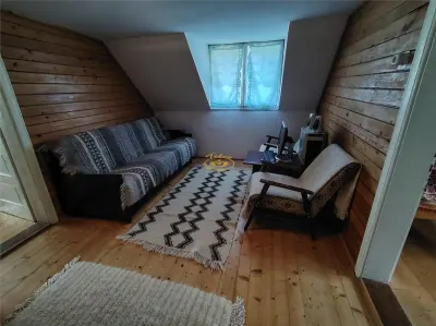 Casa de vacanta (Gheorgheni, str. Szarvas, zona Km 4) - foto 12