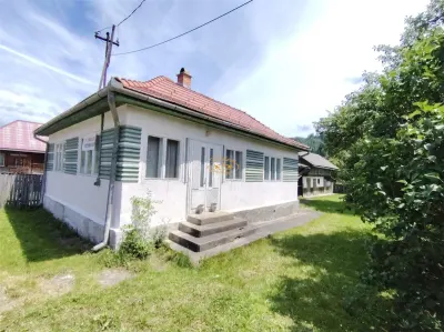 Casa de locuit (Tulghes, str. Principala) - foto 2