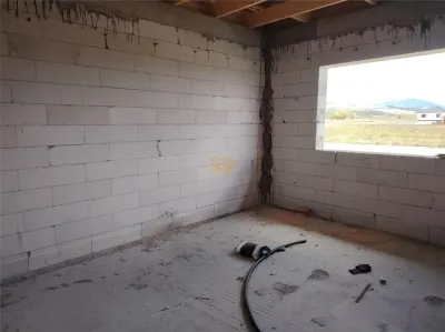 Casa familiala la rosu  (Lazarea, jud. Harghita) - foto 13