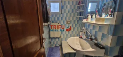 Apartament 4 camere de vanzare zona Centru - foto 10