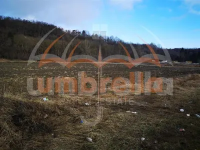 De vanzare in Gherla, Strad Hasdatii, 22.967m²/120€ m² - foto 3