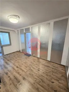 Apartament 3 Camere, Semidecomandat, Zona Piata Amzacea, Etaj 1 - foto 3