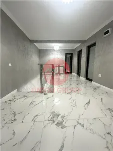 Casa de 300 mp, amplasata pe teren de 500 mp, Mamaia Nord - foto 24