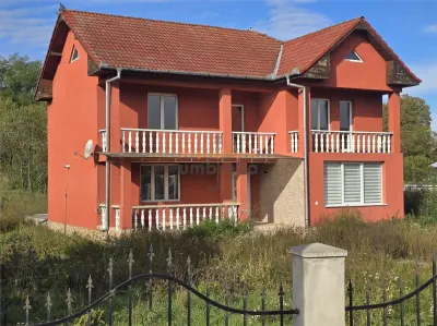 Casa de vanzare in Fundatura front 25m la E576/ 1C. - foto 1