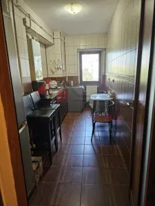 Apartament cu 1 camera decomandat, bloc din 1991 - Pacurari - foto 4