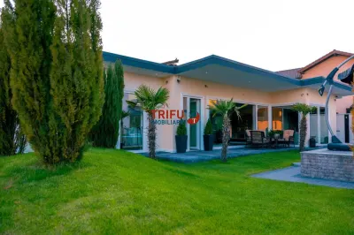 Casa de lux cu 6 camere piscina exterioara jacuzzi in Alba Iulia - foto 14